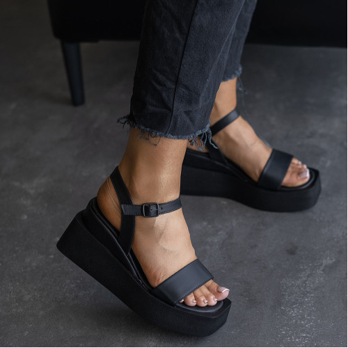 Cora Black Cora Black